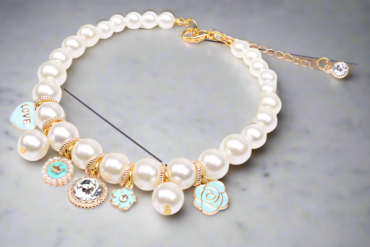 Pawré Pearl Charm Necklace