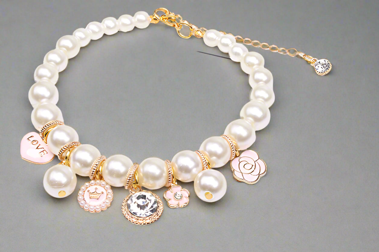 Pawré Pearl Charm Necklace